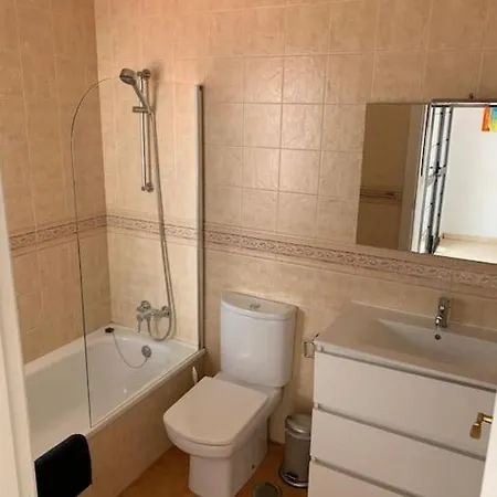 Σπίτι διακοπών Poppy, Royal Park Village, *