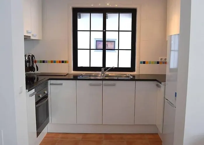 Poppy, Royal Park Village, * 科拉雷侯