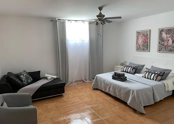 Poppy, Royal Park Village, 度假居 *