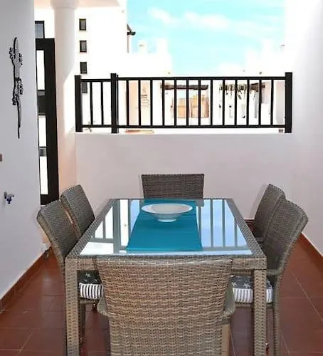 Poppy, Royal Park Village, * 科拉雷侯